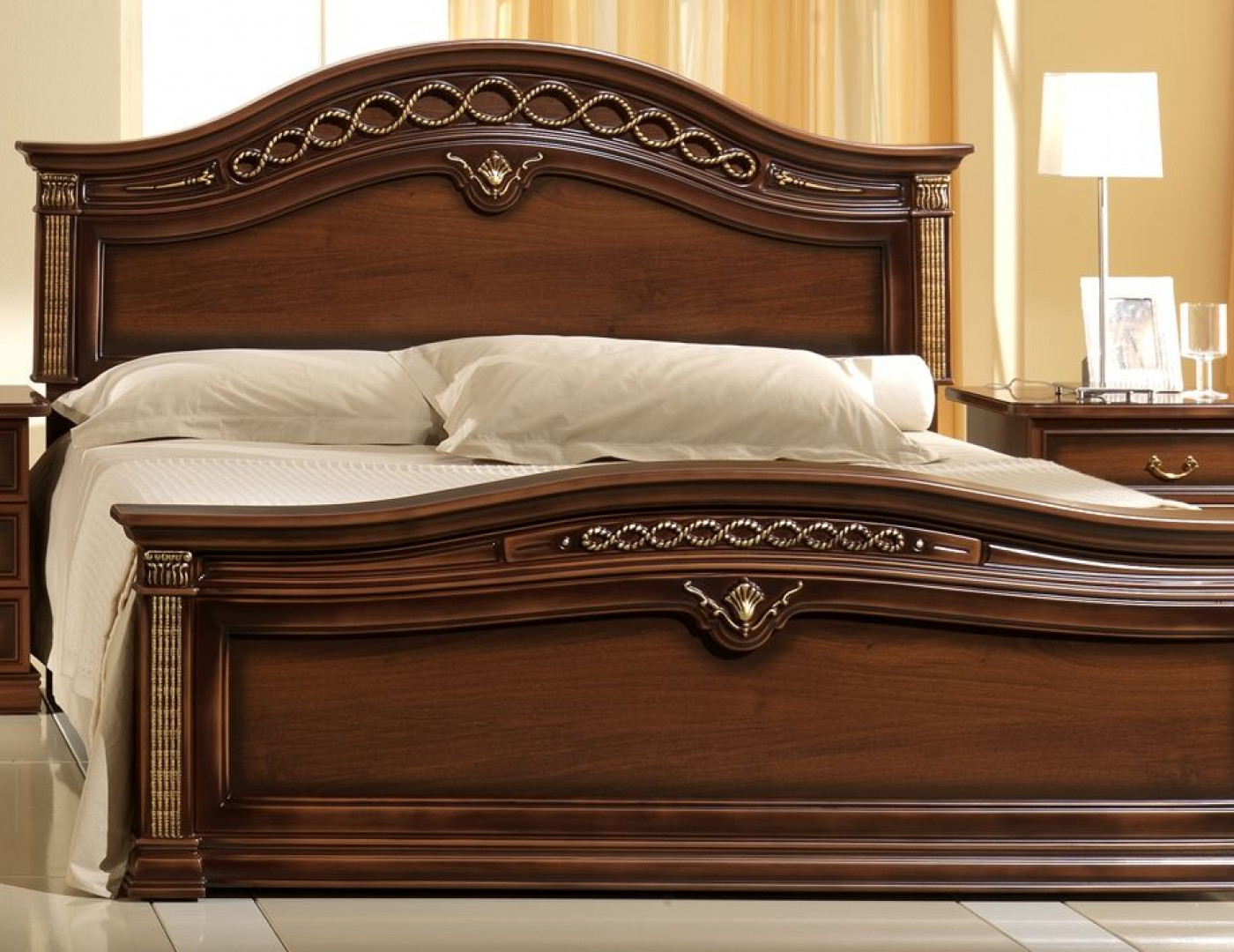 Кровать двуспальная из массива Циара — фото № 1